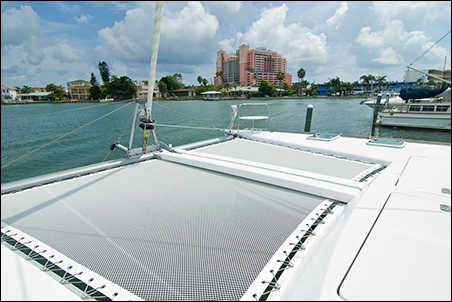 Offshore Net on Lagoon 410